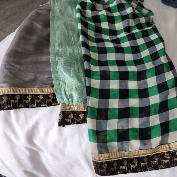 GORGEOUS! HALF SAREE - Green Grey Gold Georgette Saree - Picture 9 of 14